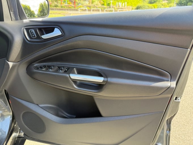 2025 Ford Kuga