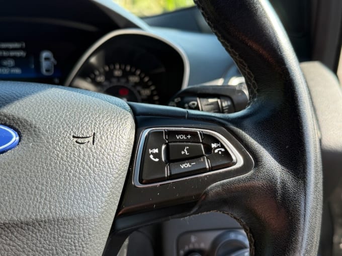 2025 Ford Kuga