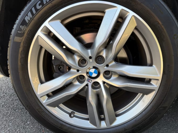 2025 BMW X1