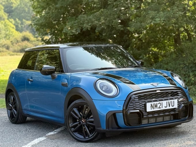 2025 Mini Hatch