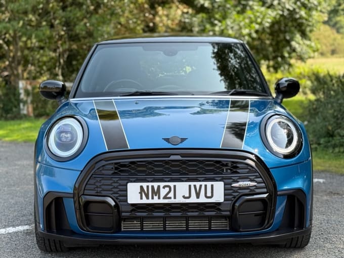 2025 Mini Hatch