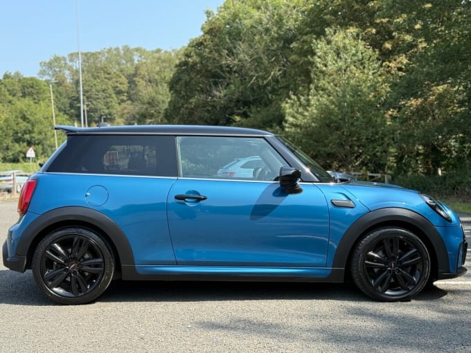 2025 Mini Hatch
