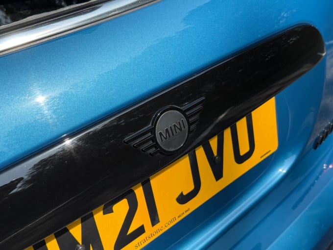 2025 Mini Hatch