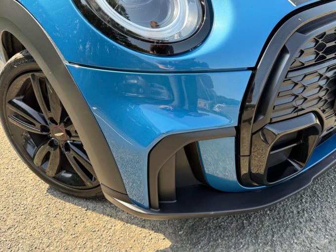 2025 Mini Hatch