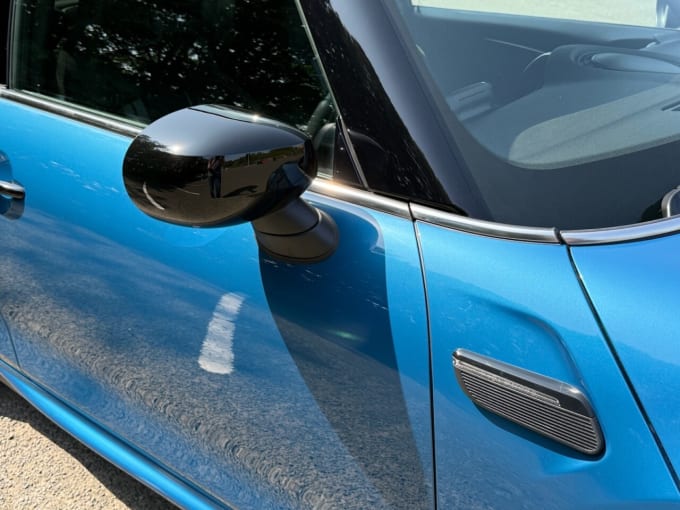 2025 Mini Hatch