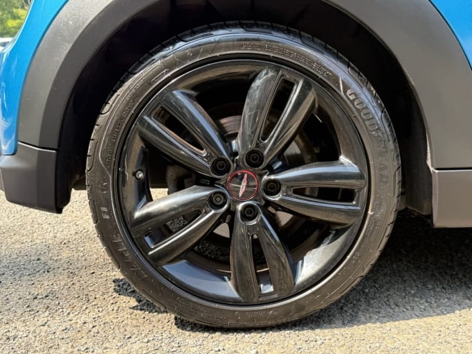 2025 Mini Hatch