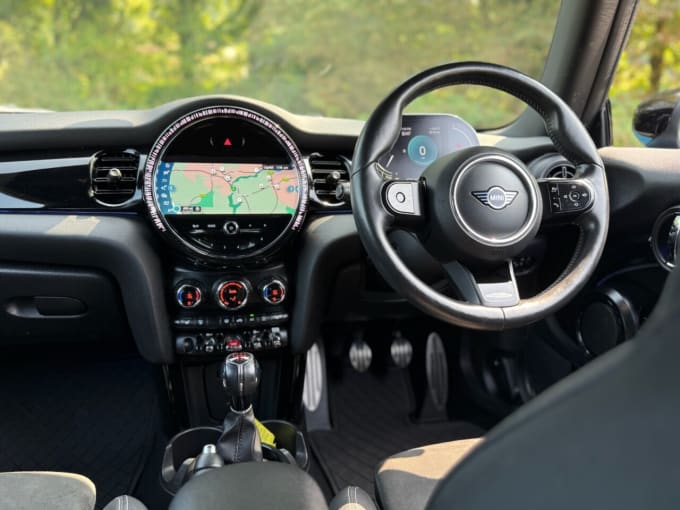 2025 Mini Hatch