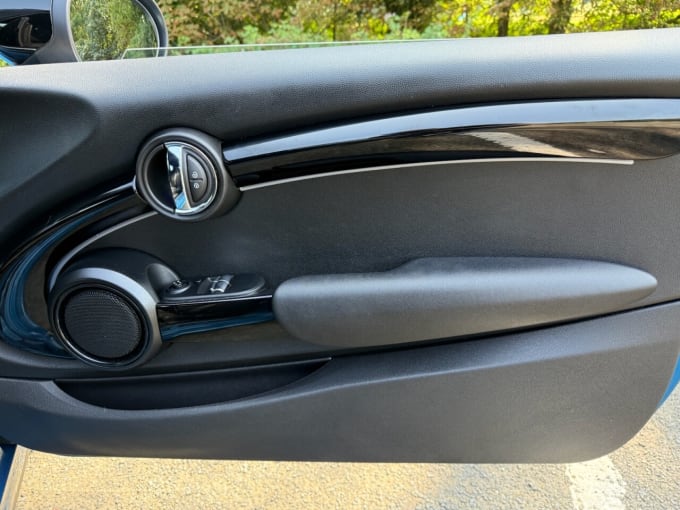 2025 Mini Hatch