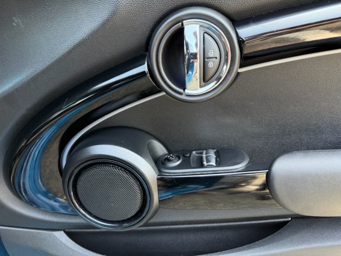 2025 Mini Hatch
