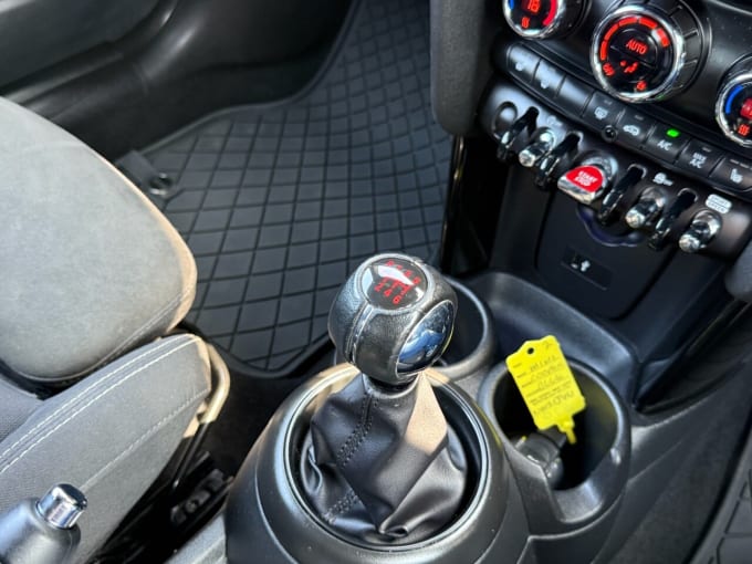 2025 Mini Hatch