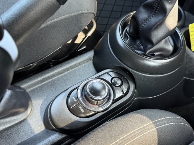 2025 Mini Hatch