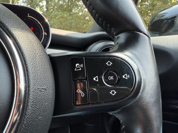 2025 Mini Hatch