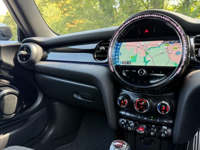 2025 Mini Hatch
