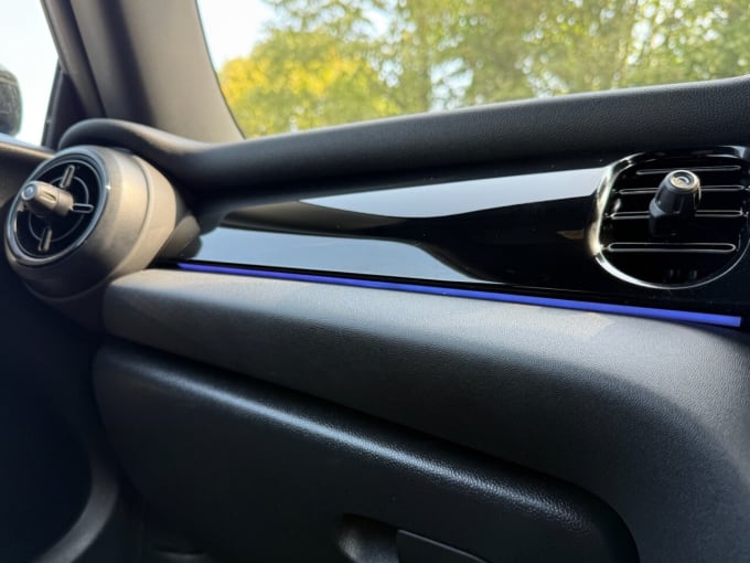 2025 Mini Hatch