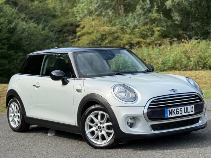 2025 Mini Hatch