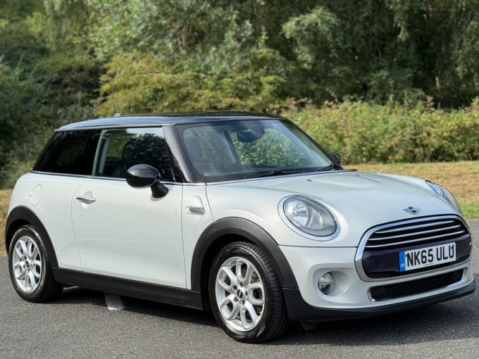 2025 Mini Hatch