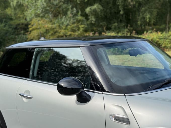 2025 Mini Hatch