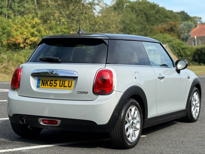 2025 Mini Hatch