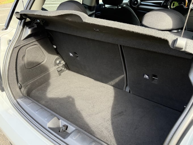 2025 Mini Hatch