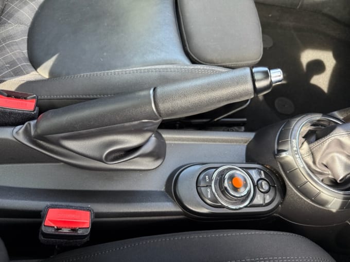 2025 Mini Hatch