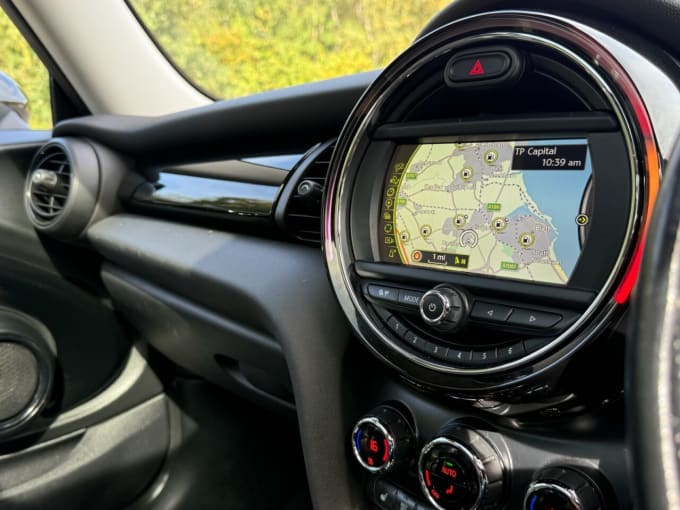 2025 Mini Hatch