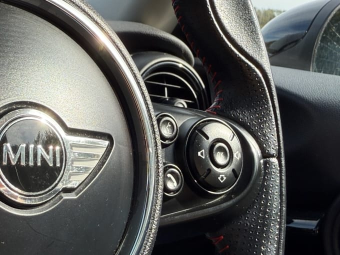 2025 Mini Hatch