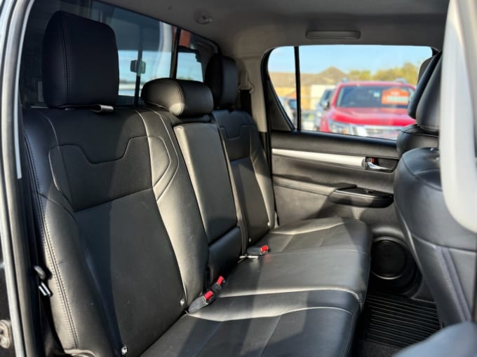 2025 Toyota Hilux