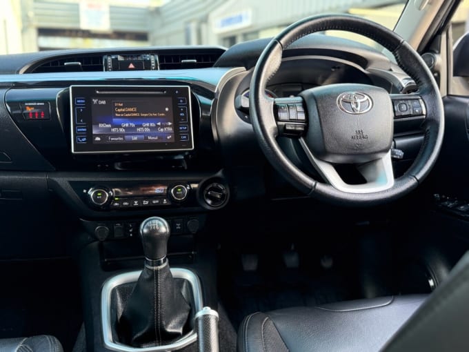 2025 Toyota Hilux