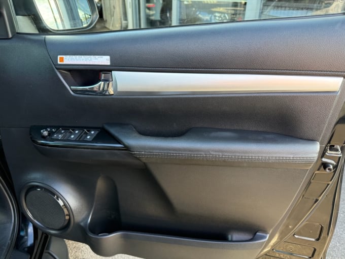 2025 Toyota Hilux