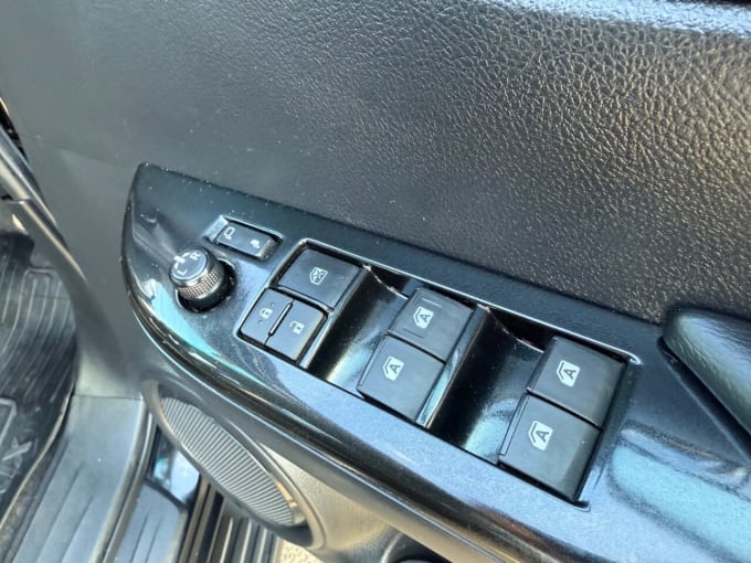 2025 Toyota Hilux