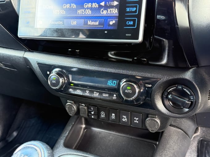 2025 Toyota Hilux