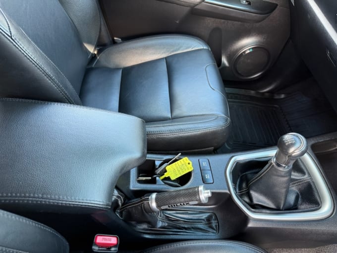 2025 Toyota Hilux