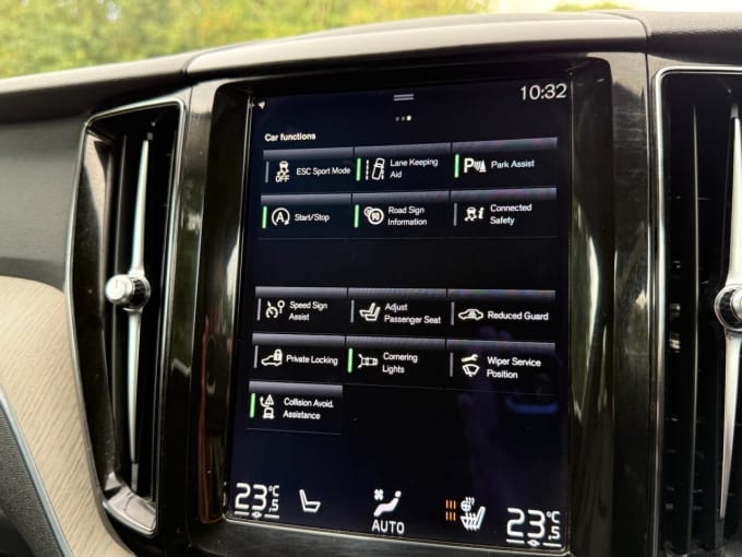 2025 Volvo Xc60