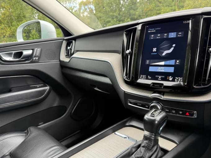 2025 Volvo Xc60
