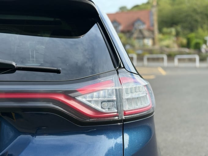 2025 Ford Edge