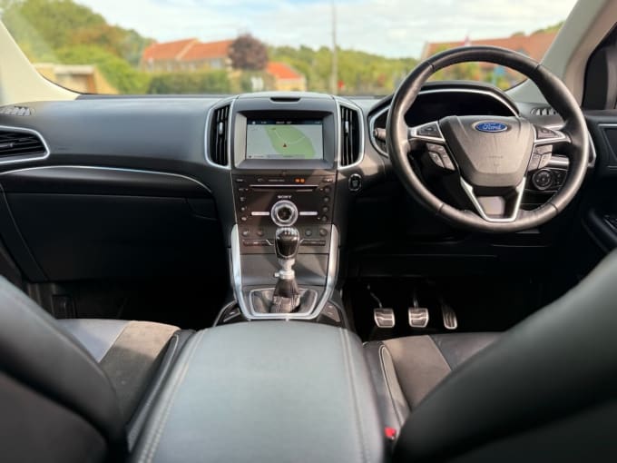 2025 Ford Edge