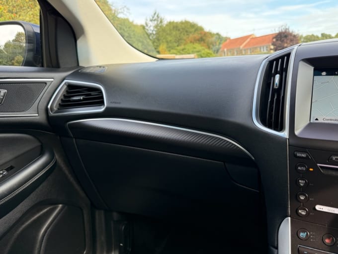2025 Ford Edge