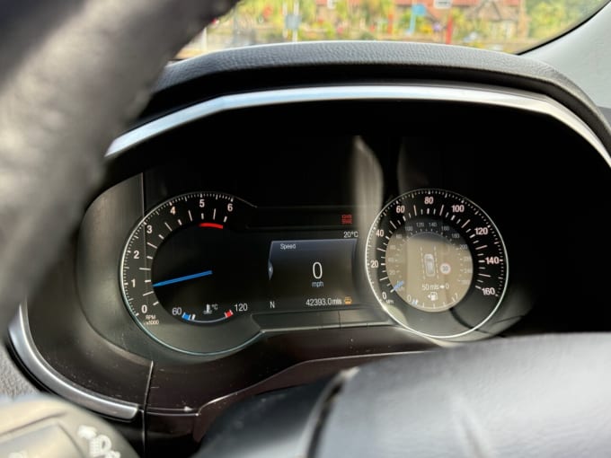 2025 Ford Edge