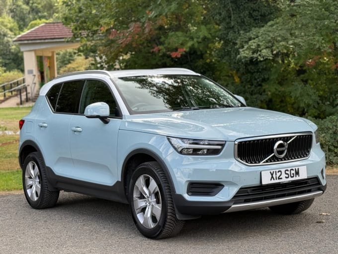 2025 Volvo Xc40