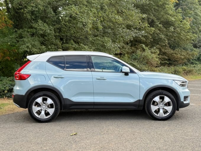 2025 Volvo Xc40