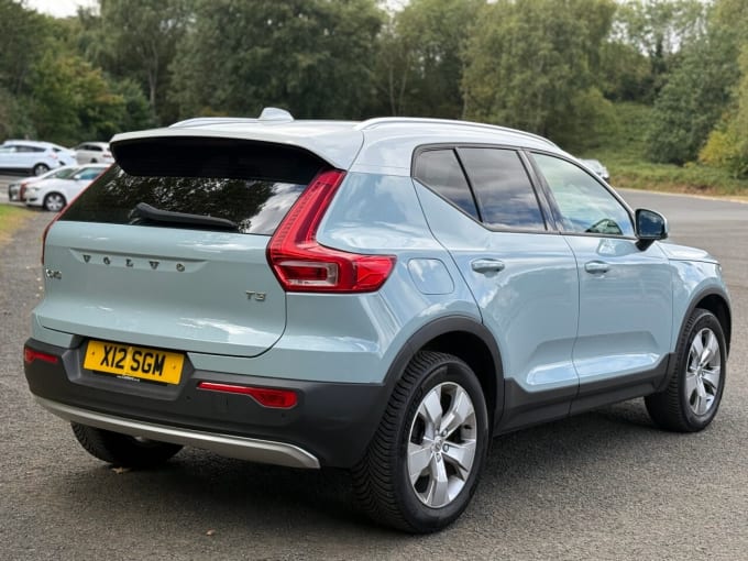 2025 Volvo Xc40