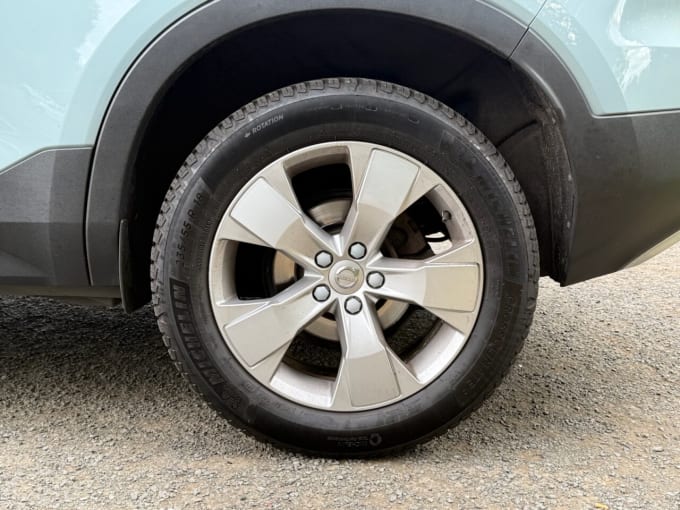 2025 Volvo Xc40