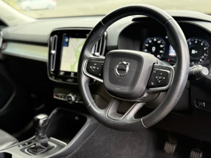 2025 Volvo Xc40