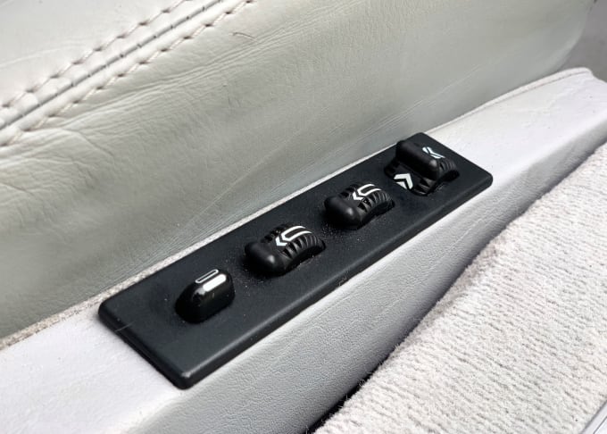 2025 Mercedes-benz Sl
