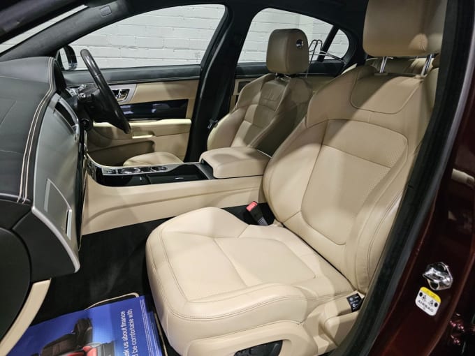 2014 Jaguar Xf