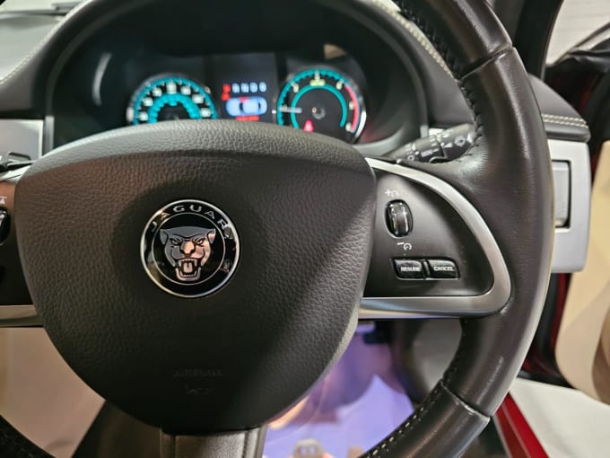 2014 Jaguar Xf