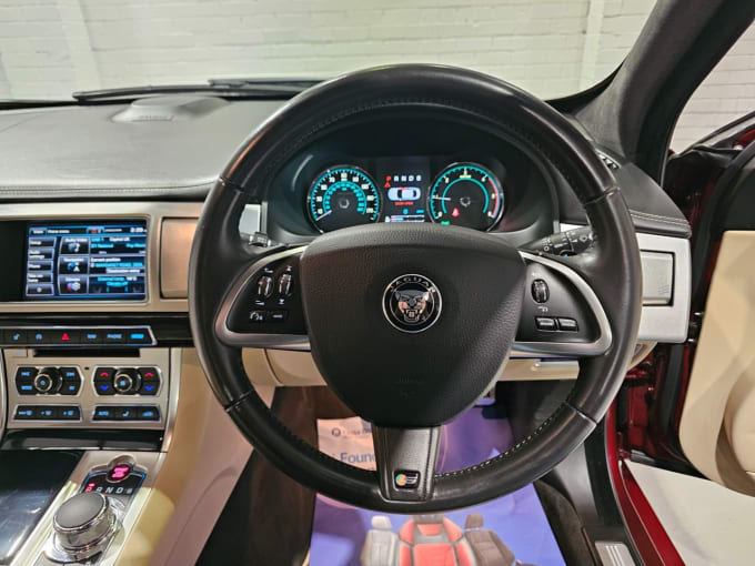 2014 Jaguar Xf