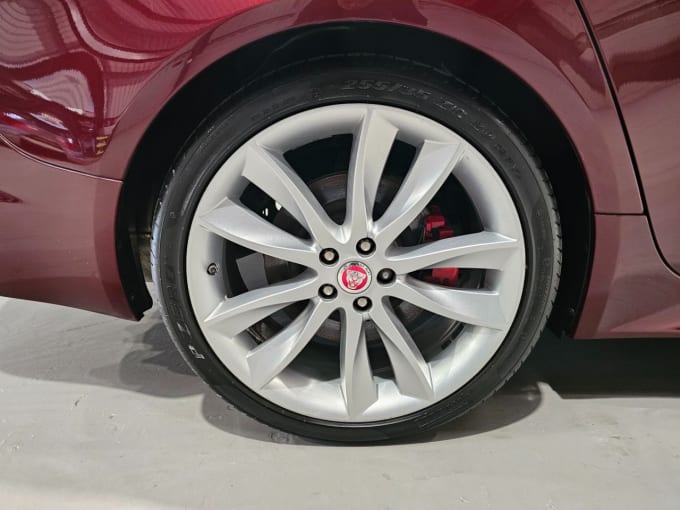 2014 Jaguar Xf