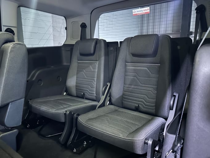 2025 Ford Grand Tourneo Connect