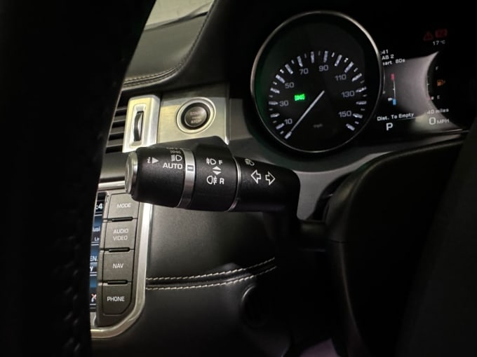 2025 Land Rover Range Rover Evoque